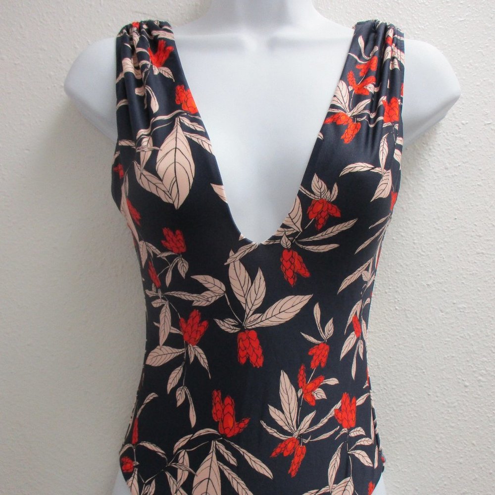 VIX Swimwear Jasmine Carol One Piece Sz Small NWT